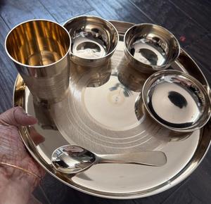 Juego de cocina de latón Juego de cena Kansa para el hogar Artículos de mesa de hotel Uso El último juego de cena de latón Cuenco diferente y cuchara y vajilla - Product Image 4