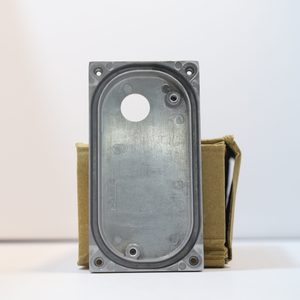 Cubierta de carcasa de fundición a presión de aleación de aluminio ADC12 personalizada OEM Superficie pulida Servicios de fundición de calidad superior certificados ISO9001 - Product Image 4