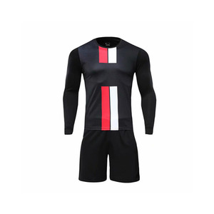 2025 pas cher personnalisé Football Football Jersey Shorts de haute qualité séchage rapide respirant personnalisé Football porter uniforme ensemble couleur personnalisée - Product Image 4