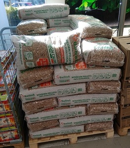 Granulés de bois de pin et de hêtre de qualité supérieure A1, 4600 J/kg, sac de 15 kg, teneur en cendres 0,5 %, humidité 8 %, densité 600-800 kg/m³, pour Solo Stove - Product Image 3