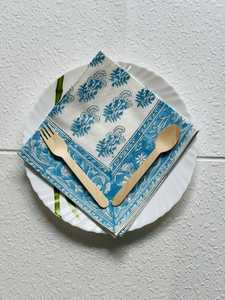 Nappe de table réutilisable et lavable en coton 100% à imprimé floral bleu, décoration de table pour la maison, les mariages et les fêtes - Product Image 1