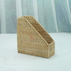 Petit plateau en rotin, organiseur en osier tressé à la main pour la salle de bain, le bureau et la décoration de la maison - Product Image 4