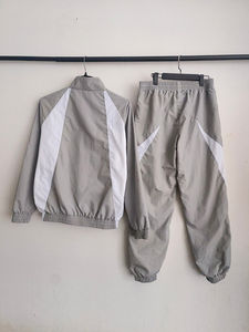 Conjunto de chándales cortavientos de alta calidad personalizados de diseñador Youth Essentials de talla grande para yoga, conjunto de chándales cortavientos de 2 piezas para hombre - Product Image 5