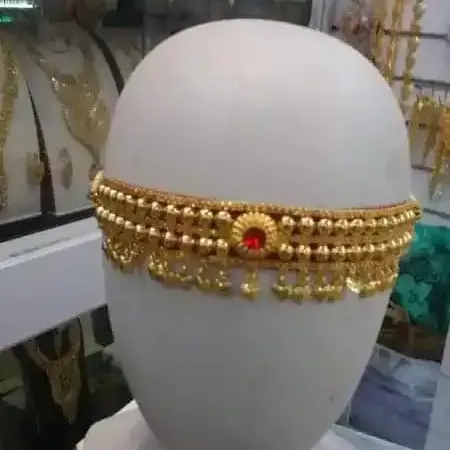 Comores mayotte vente chaude tête bijoux kiara pour les femmes cadeau de mariage 18k plaqué or avec un tissu rouge pour la bonne chance