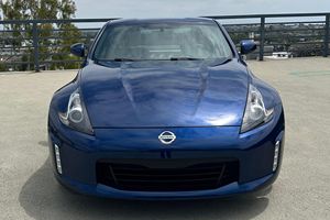 Voitures de sport 370Z SporrtTourring d'occasion 2020 - Product Image 3