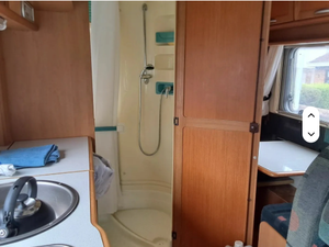 Nouveau Ducati 2.8 Diesel Campervan 8 places en excellent état 2024 Euro IV, stocké toute l'hiver - Product Image 2