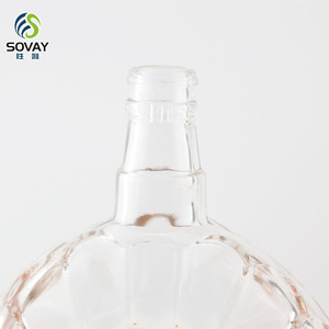 Concepto de diseño único 100ml, 200ml, 500ml Patrón tallado transparente Mini botella de licor de vidrio Vodka Whisky <span class=keywords><strong>Tequila</strong></span> - Product Image 4