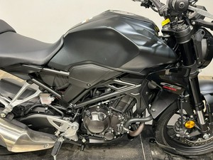 ORDENE AHORA Honda CB300R ABS 2024 2025, Motocicleta Nueva de Calle en Venta con GARANTÍA - Product Image 1