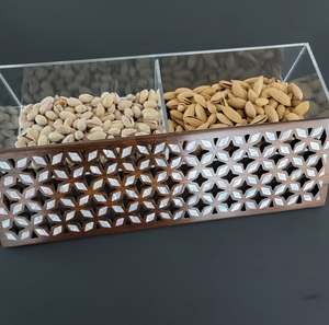 Caja de Almacenamiento Acrílica de Lujo Royal Pavilion con Incrustaciones Intrincadas de Nácar para Dulces, Frutos Secos y Decoración de Celebraciones - Product Image 3