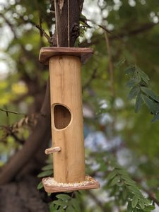 Casa de alimentación de pájaros de madera moderna, regalo de decoración del hogar de lujo, los mejores comederos para mascotas para jardines, decoraciones de casas - Product Image 3