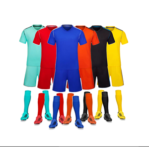 Camiseta de Fútbol Personalizada para Hombre, 100% Poliéster, Impresión Digital, Transpirable, de Secado Rápido, Ligera, con Nuevo Diseño - Product Image 1