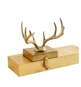 Accent décoratif étoile de designer en or pour la décoration festive de la maison Centre de table et tenture murale Arbre de Noël ou style de cadeau - Product Image 5