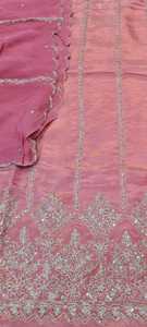 Costumes indiens modernes brodés à la main non cousus pour femmes élégants pour les fêtes de style traditionnel - Product Image 2