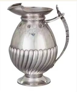 Pichet en cuivre décoratif de table de cuisine de maison de luxe 2023 en gros matériel en métal - Product Image 1