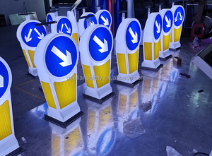 لافتات السلامة على الطرق السريعة والشوارع بالصين عاكسة LED تحافظ على اليمين/اليسار إلزامية من السهم لافتات السلامة على الطرق السريعة والشوارع - Product Image 2