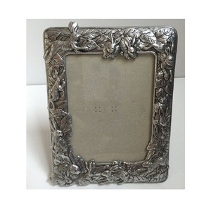 Cadres en aluminium de qualité supérieure pour des présentoirs décoratifs élégants, avec une résistance légère et un design contemporain et épuré. - Product Image 2