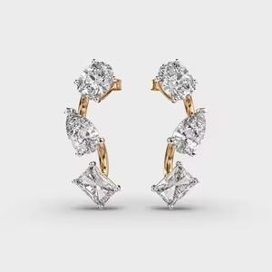 Boucles d'oreilles modernes en diamant de la meilleure qualité pour les fêtes de travail et les brunchs du week-end disponibles à la vente depuis l'Inde - Product Image 5