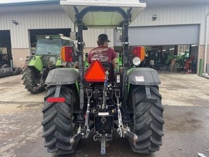 Tractor 2020 Deutz-Fahr 4080E Excelente estado con precio competitivo Características Componentes esenciales Bomba y caja de cambios - Product Image 2