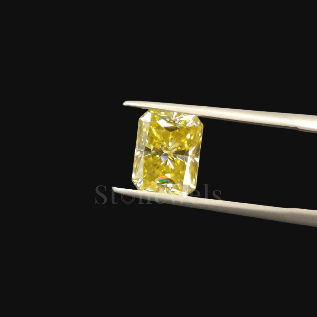 สีเหลือง