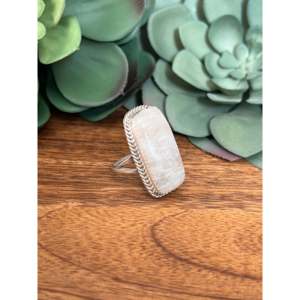 Reda Galvan Rhodium Plated Moonstone & Sterling Silver Statement <b>Ring</b> Size 8 - Product Image 3