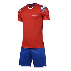 Uniforme de fútbol de Color personalizado de alta calidad, uniforme de fútbol de equipo de poliéster 100% a la venta - Product Image 1