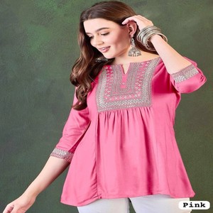Kurti de longitud corta de tendencia en bordado elegante de rayón pesado con trabajo de lentejuelas para uso festivo y diario - Product Image 2