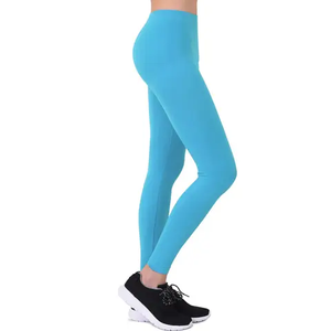 Logotipo personalizado Activewear transpirable de cintura alta Push Up sin costuras gimnasio Yoga Leggings para mujeres material de algodón - Product Image 3