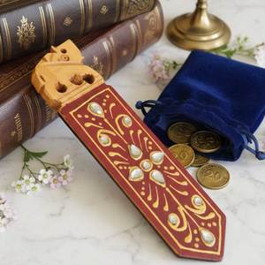 Modern Hand-Painted Eco-Friendly Wooden <b>Bookmark</b> with Colorful Artistic Design for <b>Gifts</b> and Reading Lovers - Product Image 2