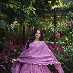 Vestido de Georgette de imitación de diseñador elegante con lentejuelas-hilo multiviscosa bordado secuencia de trabajo bordado Chinon seda Dupatta - Product Image 1