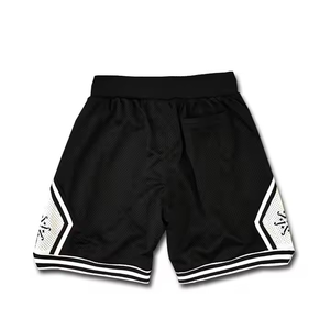 Short de basket-ball en maille unisexe à séchage rapide OEM Short d'été personnalisé Short de sublimation en maille de polyester avec impression personnalisée - Product Image 3