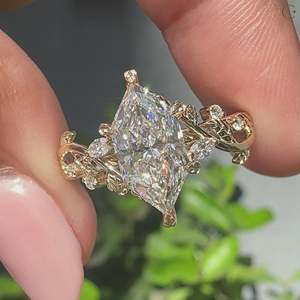 Bague de fiançailles pour femme en diamant taille marquise néerlandaise, inspiration nature romantique, couleur E/EF, clarté VS, plaqué platine rhodié - Product Image 2