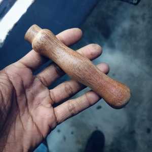 ด้ามจับไม้ทํามือแบบกําหนดเองเหมาะสําหรับงานอุตสาหกรรมและการใช้งานทางเทคนิคเหมาะสําหรับใช้ในครัวและสวน - Product Image 6