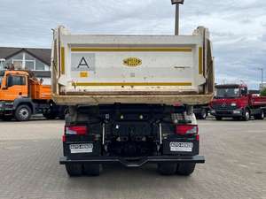 Camión Pesado Usado TGS 37.470 8x4 2018, Motor Diésel, Transmisión Automática, Hidráulico, Emisión Euro 6, 451-500hp, Volquete sobre Orugas - Product Image 5