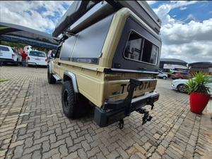 Voiture d'occasion de qualité et abordable, Toyota Land Cruiser 79 4.5 4D LX V Single-Cab conduite à droite, modèle 2016 - Product Image 5