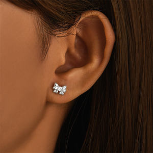 Boucles <span class=keywords><strong>d</strong></span>'Oreilles en Argent 925, Trois Nœud Papillon Goutte <span class=keywords><strong>d</strong></span>'Eau Labret Lèvre CZ Dangle Cartilage Helix Tragus Piercing Fleur Dos Plat - Product Image 2