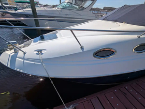 Barcos R-e-g-a-l 2450 del 2005 a precio de descuento, ofrecidos para compradores al por mayor - Product Image 3