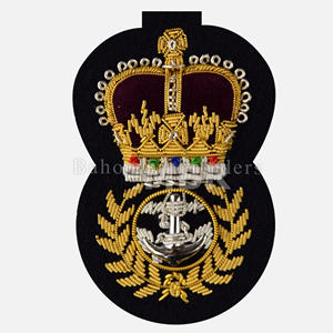 BADGE D'OFFICIERS DE LA MARINE ROYALE BRODÉ À LA MAIN - Product Image 1