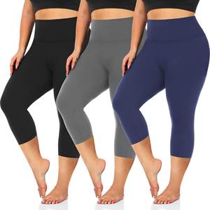 Impression personnalisée leggings de yoga capri grande taille avec poches pour femmes taille haute confortable et extensible beurre doux avec courbes - Product Image 1