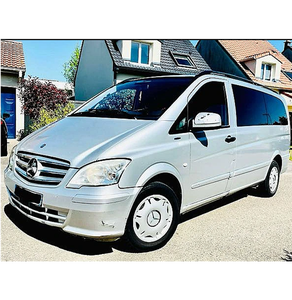 Mercedes Vito 119 Luxury Tourer Passenger Van 9 Seats d'occasion GCC - Product Image 5