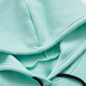 Novedad en sudaderas ligeras de satén y forro polar de talla grande para mujer, jersey de manga larga, ropa para exteriores, suministro al por mayor - Product Image 3