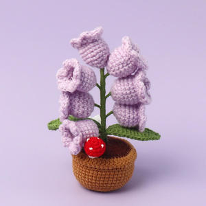 Luz Nocturna de Escritorio Hecha a Mano con Diseño de Lirio de los Valles, Planta Pequeña en Maceta de Lana, Adornos de Flores Inmortales, Artesanía Textil - Product Image 4