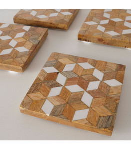 Posavasos Cuadrados Ecológicos de Madera con Diseño de Rayas, Duraderos y Elegantes, Juego de 4 Posavasos Hechos a Mano, Modernos para Bar y Cafetería - Product Image 3