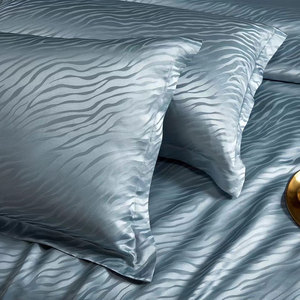 Funda de Almohada de Seda de Doble Cara, Tamaño Queen, Suave, Transpirable y Antiencrespamiento, en Oferta - Product Image 3