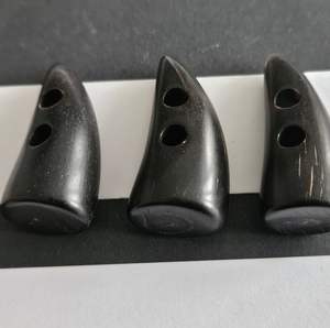 Botón de Palanca de Cuerno de Búfalo, Artesanía de Valle, Ecológico, Duradero, Elegante, Cierre para Ropa de Diseñador, Prendas Hechas a Mano, Moda de Lujo - Product Image 1