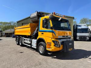 Camion benne d'occasion FMX 420 6X4 avec grue PALFINGER EPS, moteur diesel Euro 5, transmission automatique, caméra de recul, camion lourd 31-40T - Product Image 2