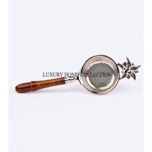 Fashionable New Look Metal Tea Strainer with Elegant Golden Detailing and Fine Mesh for Smooth Sediment-free Tea - Product Image 6