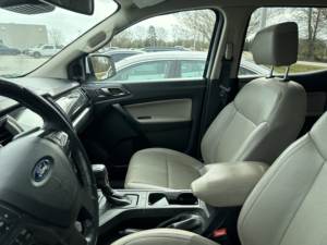 Ford Ranger LARIAT 2021 d'occasion propre - Product Image 4