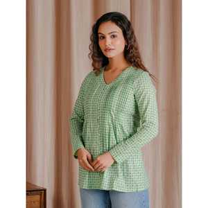 Top Corto de Algodón Butti Verde Pastel Estilo Básico con Cuello Halter y Lazo, Transpirable, Tejido, con Botones y Plumas, para Uso Diario - Product Image 4