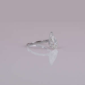Anillo de compromiso chapado en oro macizo de 14 quilates con engaste pavé, diamante de laboratorio talla pera, media eternidad con diamantes laterales de talla redonda para mujer - Product Image 5