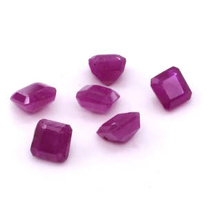 Pierre précieuse africaine naturelle non traitée calibrée de 6 mm et 7 mm, rubis carré-octogone, péridot rouge, tanzanite, pierre de lune arc-en-ciel, turquoise - Product Image 1